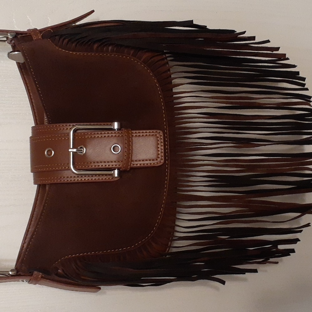 small faux leather boho shoulder bag, super cute.